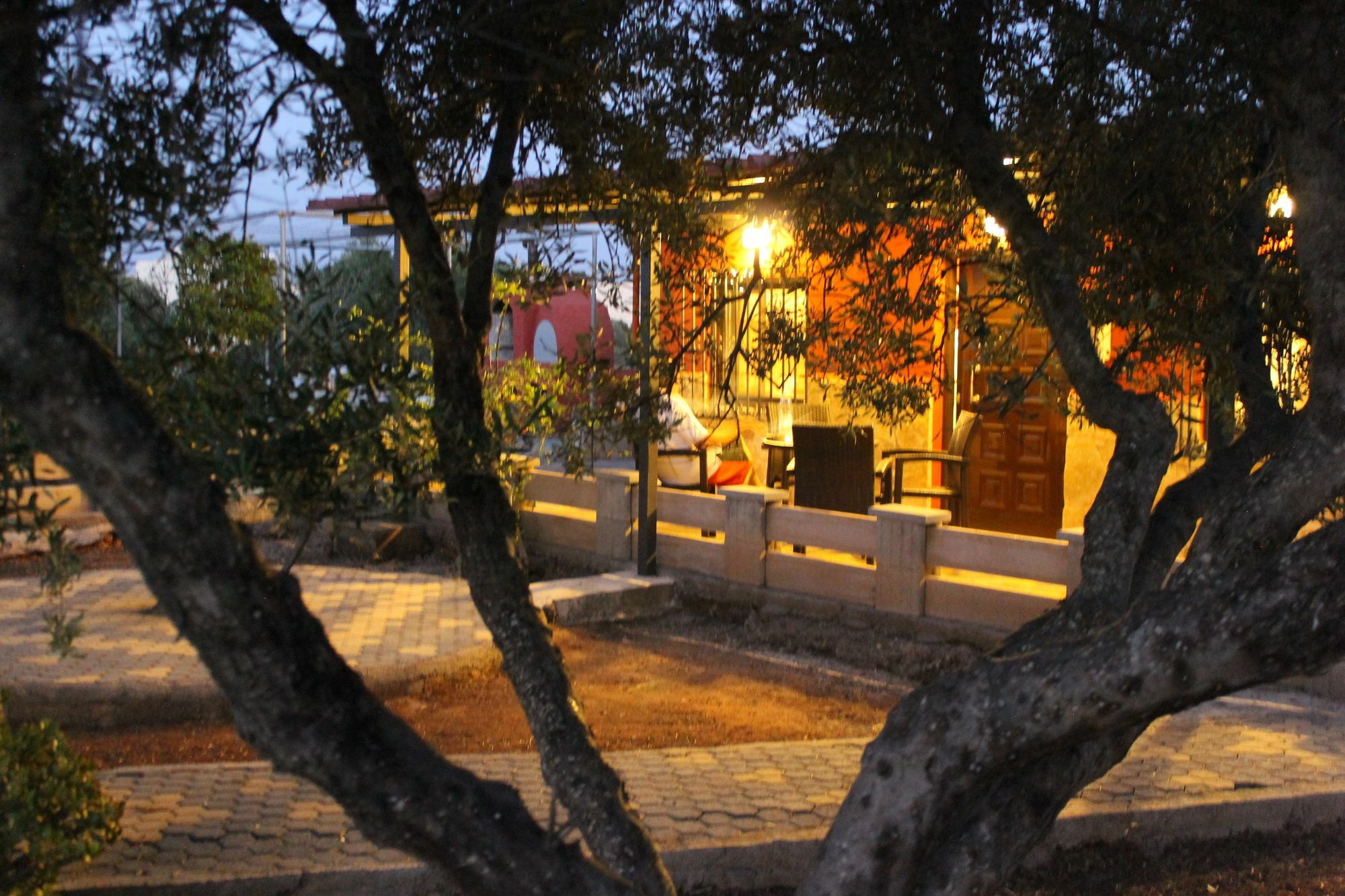 Katy'S Place Kalathas Bagian luar foto
